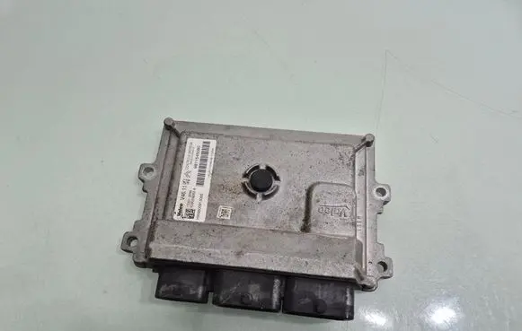 Peugeot 2008 I Engine control unit/module 9811545080