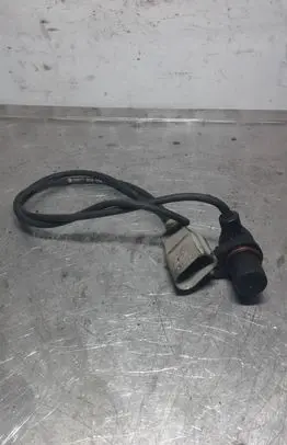 Volkswagen PASSAT B5.5 Crankshaft position sensor 0281002223 288314