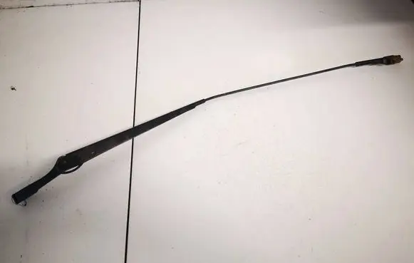 Volkswagen Polo IV 9N3 Front wiper blade arm 6q1955410b