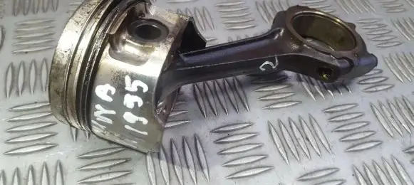 Renault Laguna I Piston with connecting rod