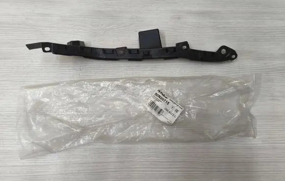 Mercedes-Benz Sprinter W906 Front bumper mounting bracket A9068890014 50N20715