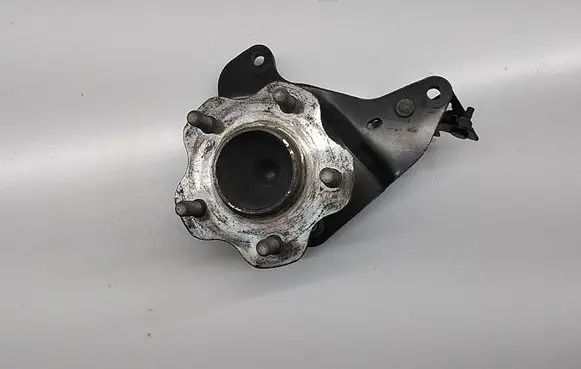 Nissan X-Trail T32 Rear wheel hub 432024CE0A