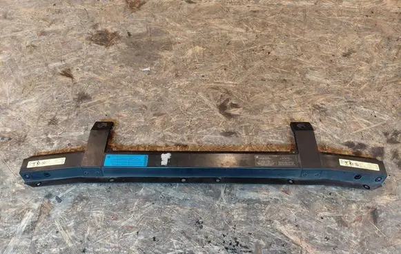Top upper radiator support slam panel