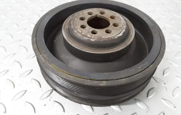 Audi A4 S4 B5 8D Crankshaft pulley 059105251M