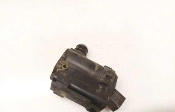 Hyundai Kona I Windscreen/windshield washer pump 985102j500