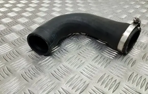 Volkswagen Tiguan Turbo air intake inlet pipe/hose 1K0145834AT