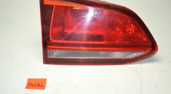 Volkswagen Golf VII Tailgate rear/tail lights