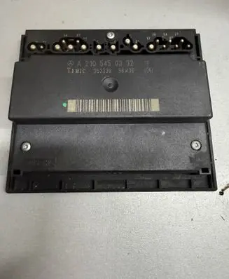 Mercedes-Benz E W210 Coolant fan relay A2105450332