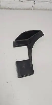 Volkswagen Touareg I Other trunk/boot trim element 7L6867438F