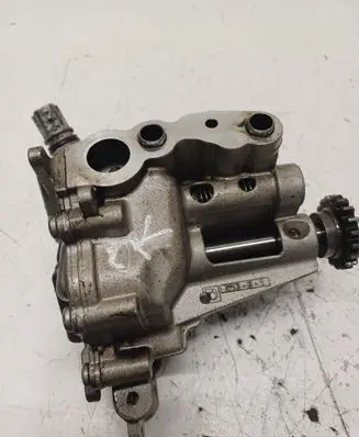 Nissan Qashqai Oil pump 150007372R