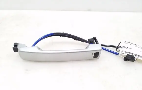 Nissan Qashqai Front door exterior handle 80640EB