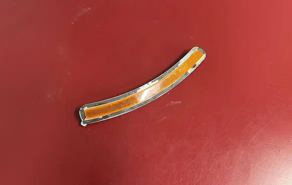 BMW X5 G05 Front reflector 7437079