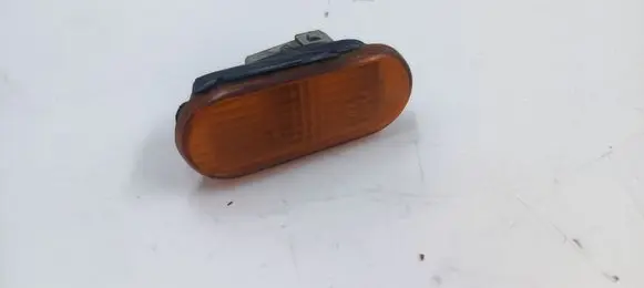 Volkswagen Golf III Front fender indicator light 3A0949117A