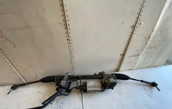 Opel Astra J Steering rack 7805501451