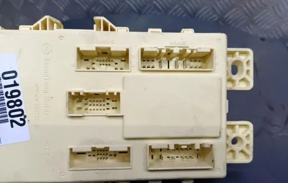 SsangYong Tivoli Fuse box set 82153-35031