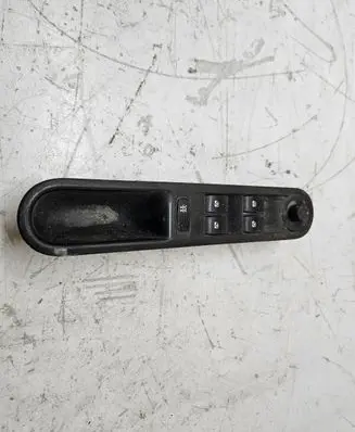 Renault Espace - Grand espace IV Electric window control switch 8200328425