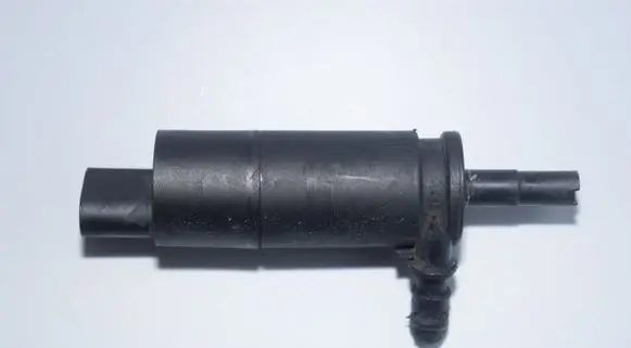BMW 5 E39 Headlight washer pump 8377613