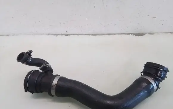 BMW 5 E60 E61 Engine coolant pipe/hose