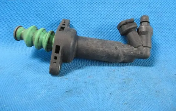 Skoda Fabia Mk1 (6Y) Clutch slave cylinder 6Q0721261C