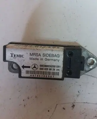 Mercedes-Benz E W210 Airbag deployment crash/impact sensor 0008209926