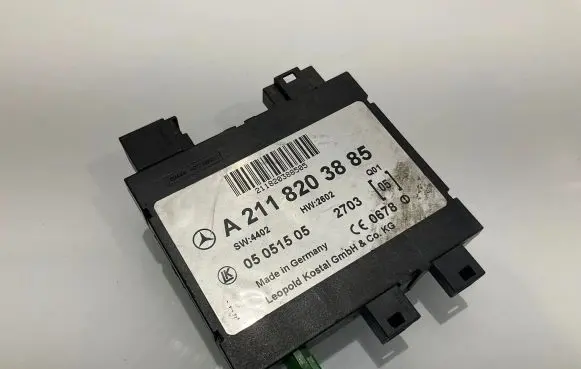 Mercedes-Benz E W211 Keyless (KESSY) go control unit/module A2118203885 SW4402 05051505
