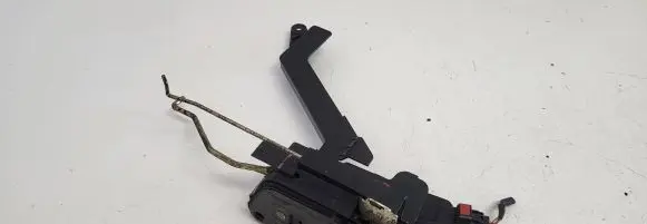 Hyundai Terracan Front door lock