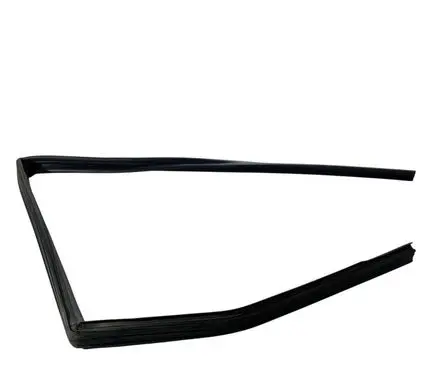 Jeep Grand Cherokee Rubber seal rear door window/glass 55399188AG
