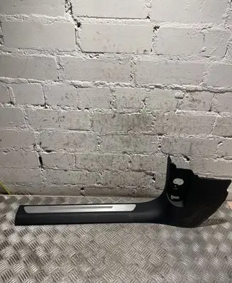 Audi A8 S8 D4 4H Front sill trim cover 4H1867271C