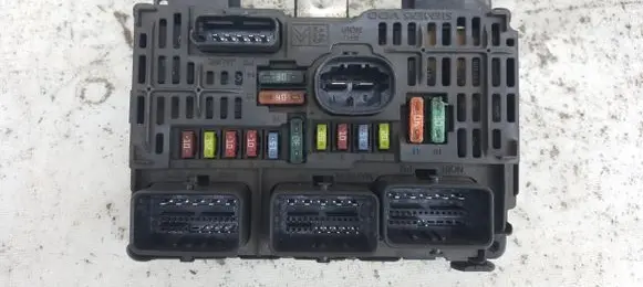 Peugeot 407 BSM Control unit 9656086080