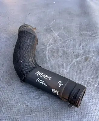 Engine coolant pipe/hose