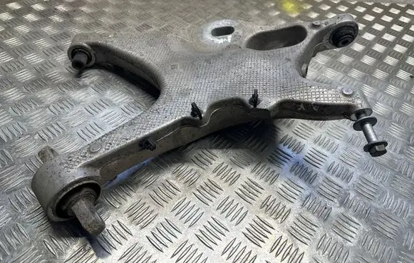 Volvo XC90 Rear upper control arm/wishbone 32246510 A0PTR02
