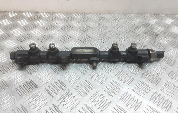 Ford Mondeo Mk III Fuel main line pipe 2S7Q9D280AD