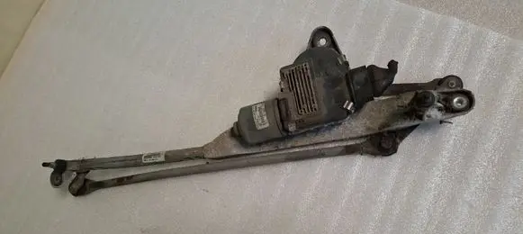 Audi A8 S8 D3 4E Front wiper linkage and motor 4E2955023J