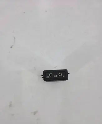 BMW 7 E38 AUX in-socket connector 8368346