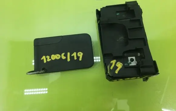 Renault Scenic II - Grand scenic II Ignition key card reader 8200125077
