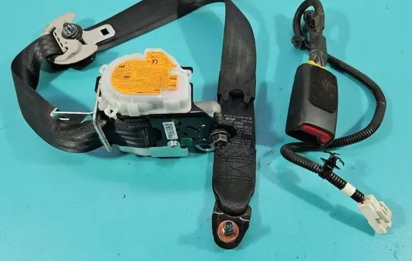 Hyundai i30 Front seatbelt 88810-A6100 IMPRK1523130