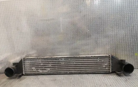 Mercedes-Benz C W203 Intercooler radiator 2035000600 A2035000600
