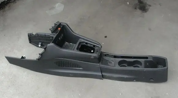 Renault Clio V Center console brak