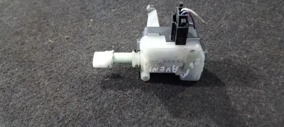 Toyota Avensis T250 Central locking motor 7703005011
