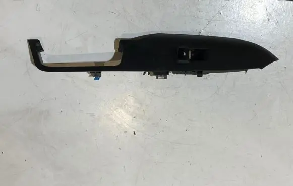 Ford Mustang VI Electric window control switch FR3B14528A