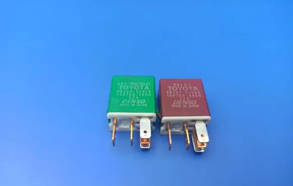 Lexus IS 220D-250-350 Other relay 8826332070 1567001400 9098704004