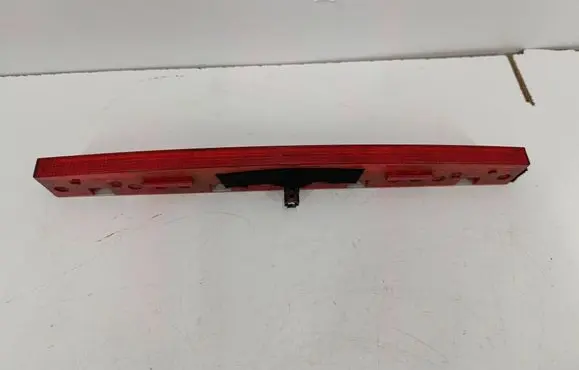 Audi A4 S4 B7 8E 8H Third/center stoplight 28427002
