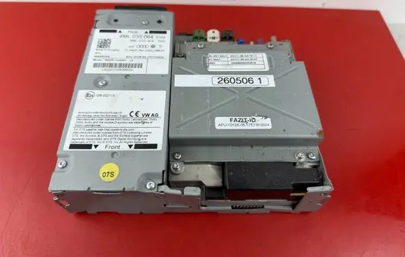 Lamborghini Urus Navigation unit CD/DVD player 4ML035064