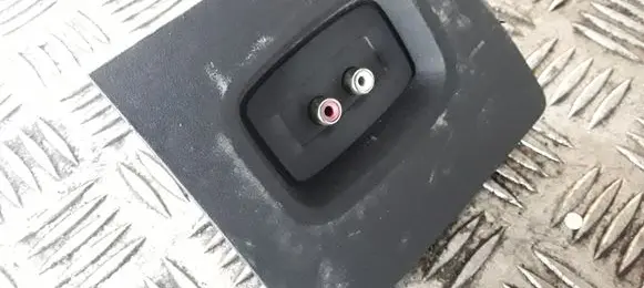 Opel Movano B AUX in-socket connector 280230005R