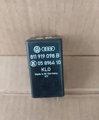 Audi A4 S4 B5 8D Other relay 811919098B 05896410