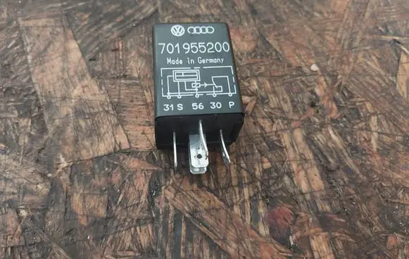 Volkswagen Sharan Fuse module 701955200