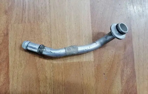 Audi A6 S6 C6 4F Engine coolant pipe/hose 079121131AK 079121131BN