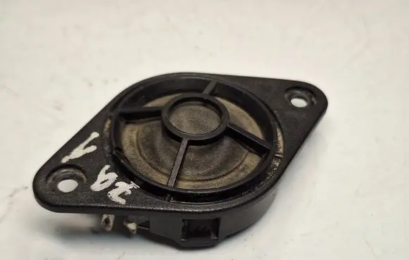 BMW 5 E34 Parcel shelf speaker 65138375085 65131377772