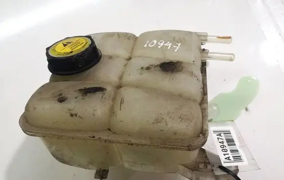 Mazda 3 I Coolant expansion tank/reservoir 3M5H8K218