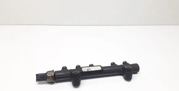 Volvo V60 Fuel main line pipe 9685297580